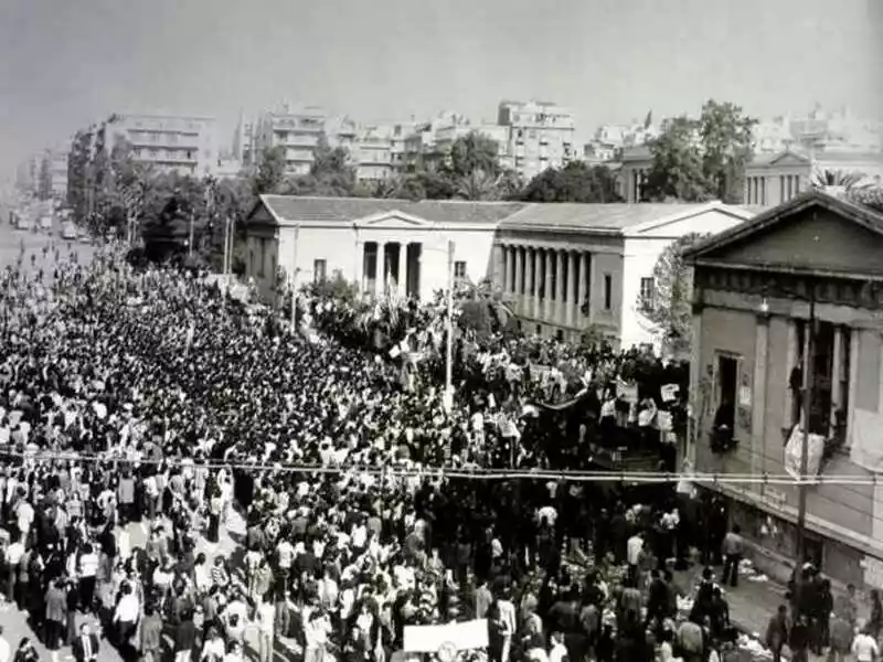 Η εξέγερση που έγραψε ιστορία στο Πολυτεχνείο