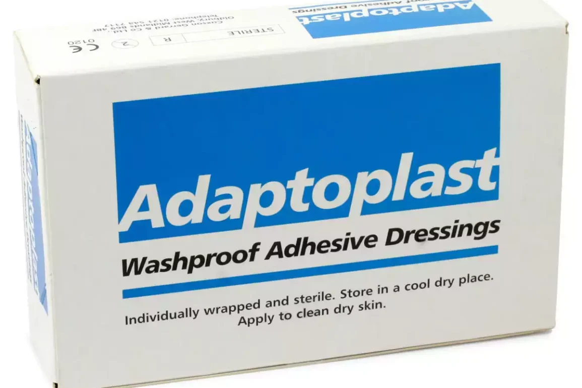 το adaptoplast διατίθεται σε συσκευασία των 5 επιθεμάτων με 40% σαλικυλικό οξύ